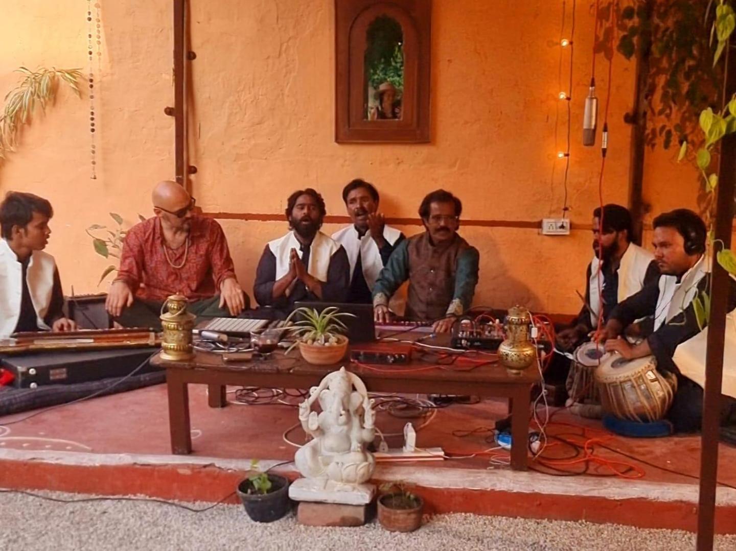 Karavan Kafe Pushkar Exteriör bild