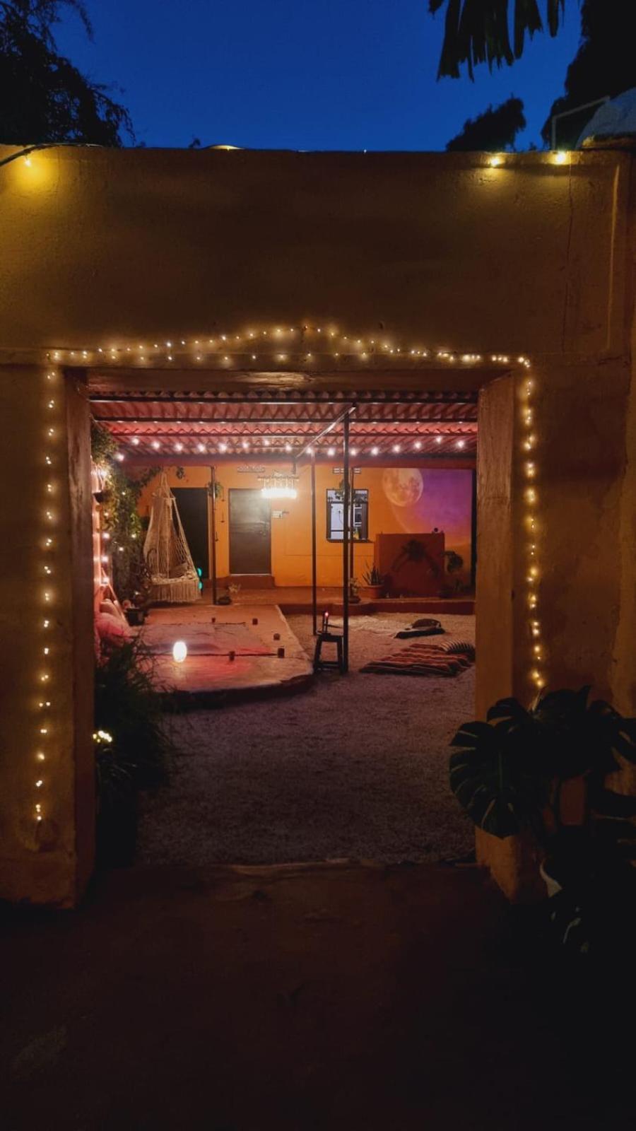 Karavan Kafe Pushkar Exteriör bild