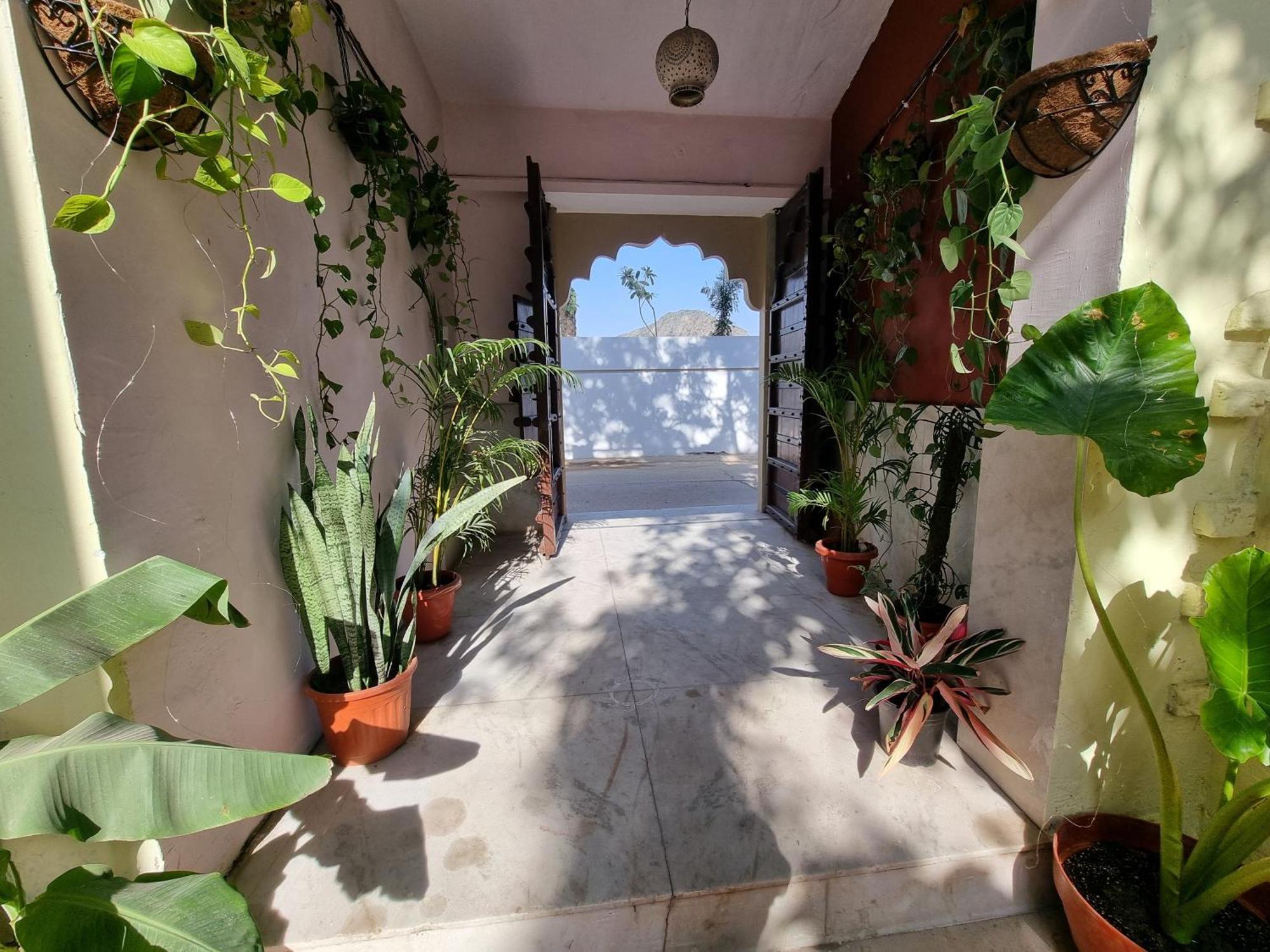 Karavan Kafe Pushkar Exteriör bild