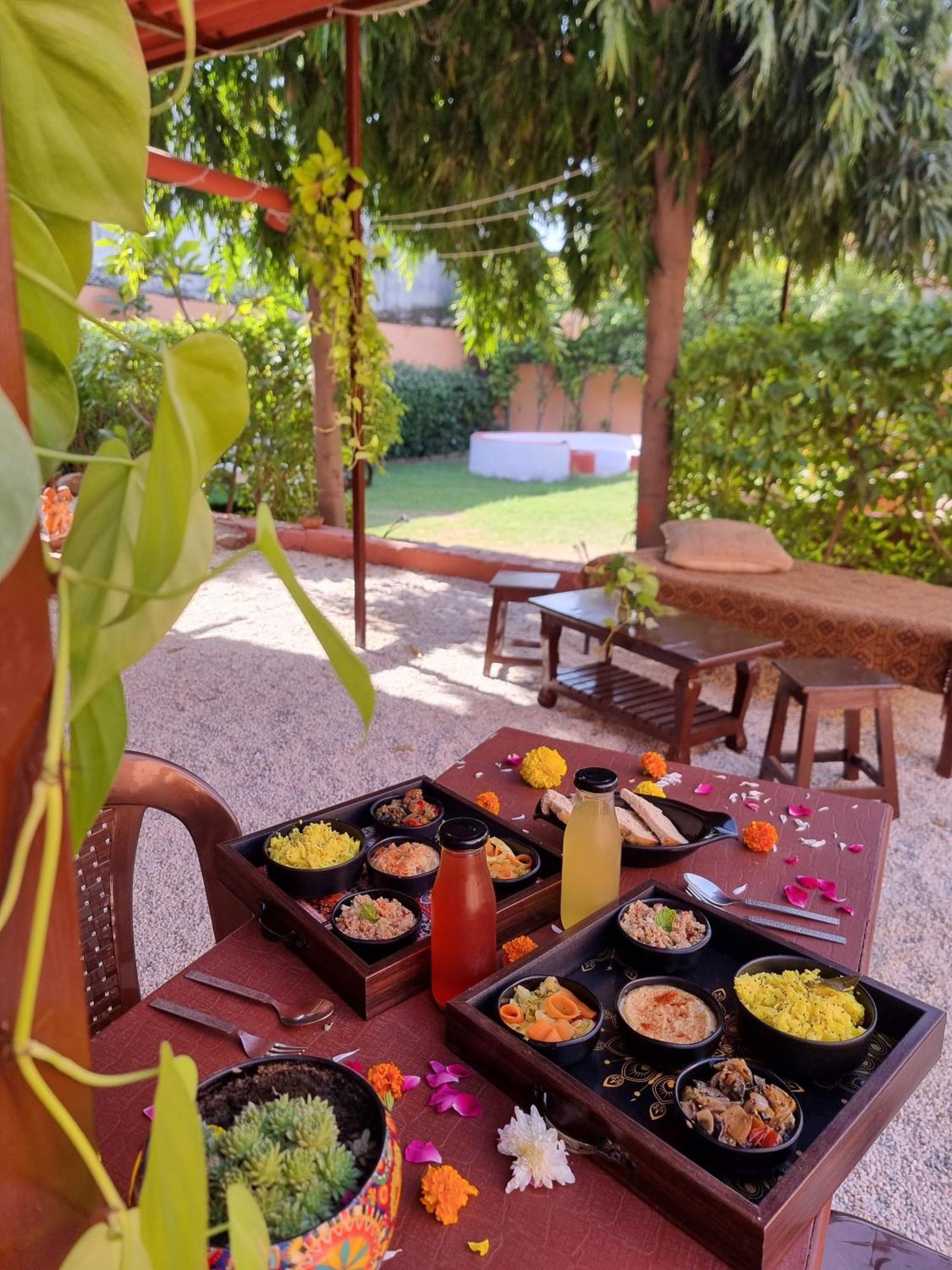 Karavan Kafe Pushkar Exteriör bild