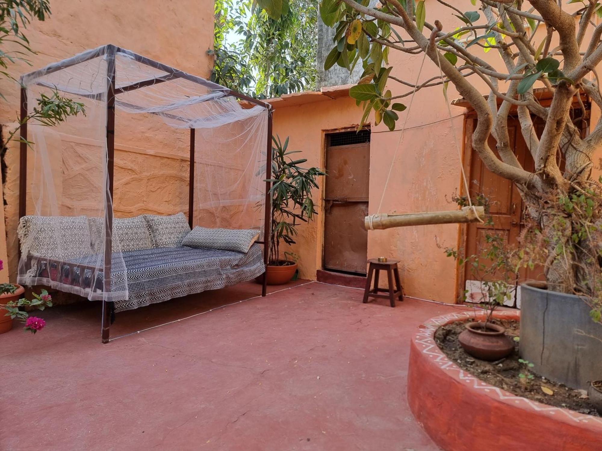 Karavan Kafe Pushkar Exteriör bild